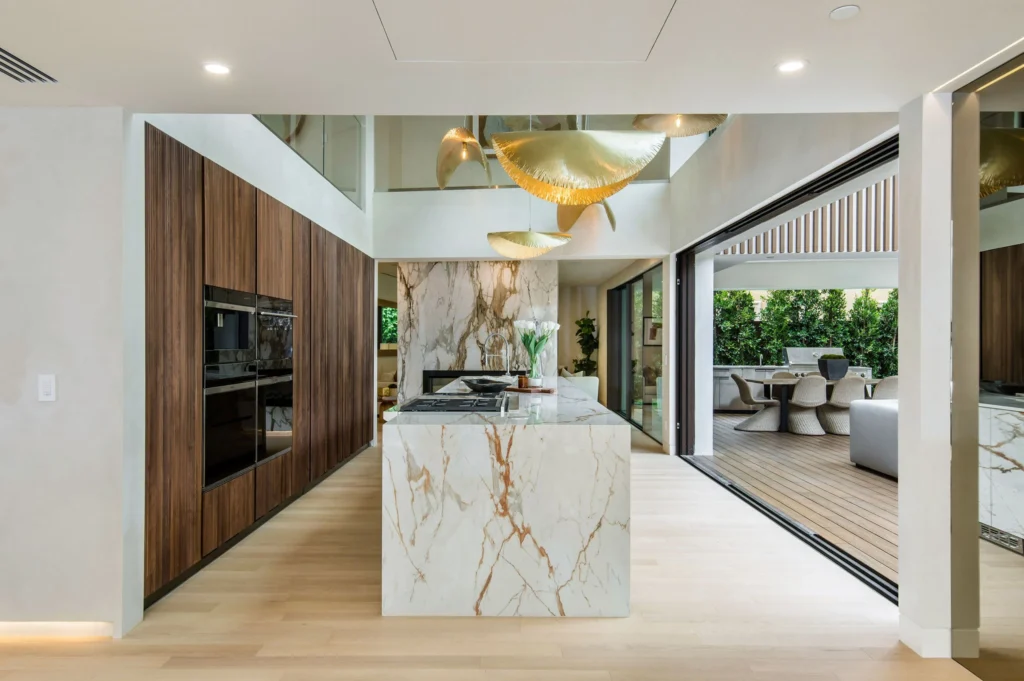 Completed kitchen remodeling project in Los Angeles